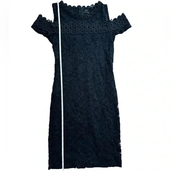 Women's Lace Short Sleeve Knit Mini Dress, Size Small - Picture 6 of 8
